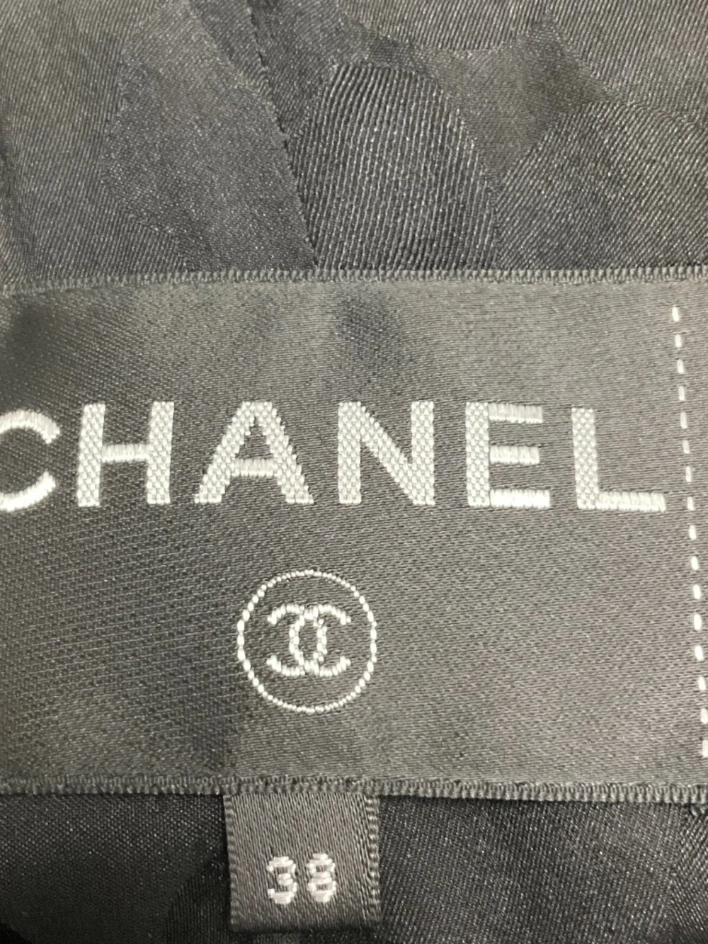 CHANEL BLACK WOOL AND ALPACA TWEED JACKET WITH CC LOGO SNOWFLAKE BUTTONS